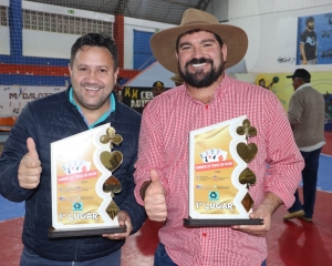 campeonato-municipal-de-truco-trofeus-cataneo-premios-i.jpg