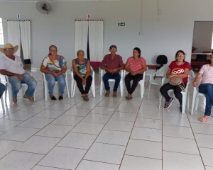 prefeito-vitorio-antunes-de-paula-em-reuniao-com-os-representantes-do-grupo-da-melhor-idade-2.jpg