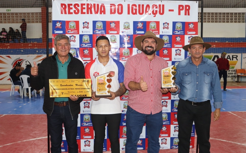 Campeonato Municipal de TRUCO Troféus Cataneo