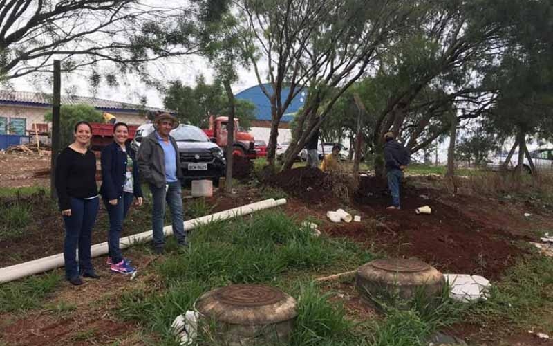 Primeira ligação da Rede de Esgoto da Sanepar em Reserva do Iguaçu foi na Escola Pedro Siqueira