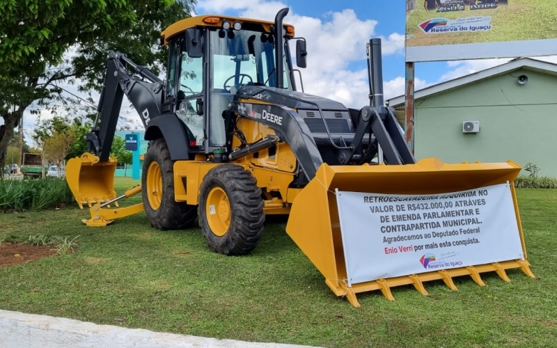 MAIS UM EQUIPAMENTO RODOVIÁRIO CHEGANDO EM NOSSO MUNICÍPIO