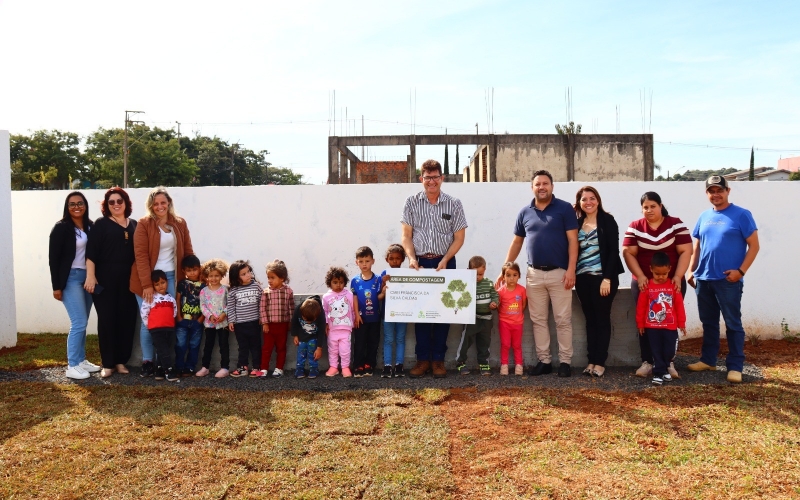 PROJETO DE EDUCAÇÃO AMBIENTAL NAS ESCOLAS E CMEIS - COMPOSTAGEM NO CMEI FRANCISCA CALDAS